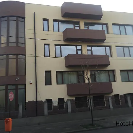 Paradox Oituz Hotel