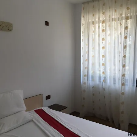 Paradox Oituz فندق 3*