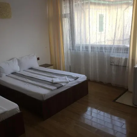 Paradox Oituz 3*