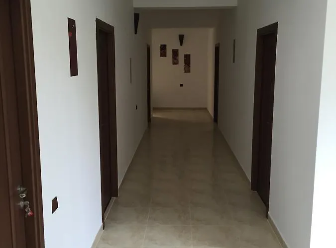 Hotel Paradox Oituz 3*